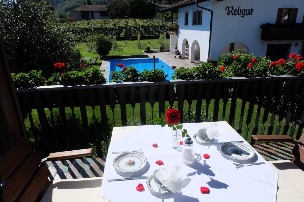 Pension Rebgut Bed & Breakfast Lana Exterior photo